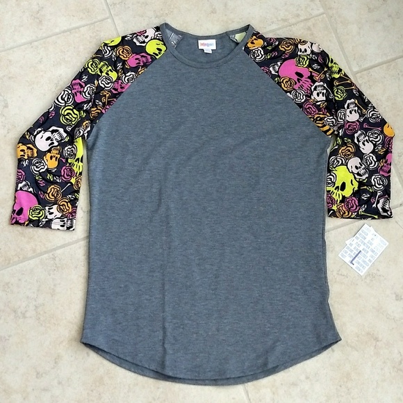 LuLaRoe Tops - LuLaRoe Halloween Randy Skulls & Roses
